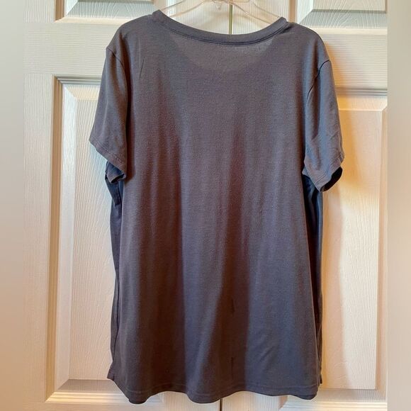 Ingrid & Isabel Gray Maternity T-Shirt Size Medium - Picture 4 of 4